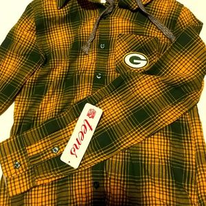 COPY - NWT NFL Women’s Small Green Bay Packers flannel